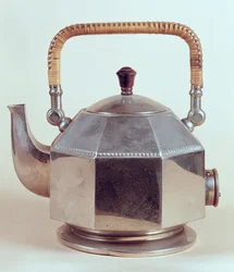 Elektrischer Wasserkocher, entworfen für A.E.G., ca. 1908