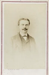 Porträt von Guy de Maupassant, ca. 1880