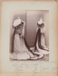 Albumseite: House of Worth, Ballkleid