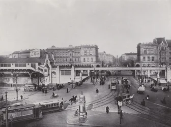 Hallesches Tor mit Hochbahnhof