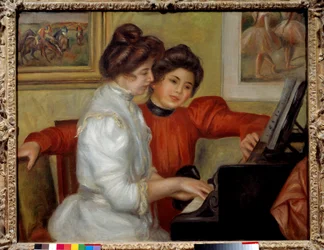 Yvonne und Christine Lerolle am Klavier