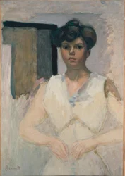Femme s’habillant