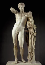 Griechische Kunst: Hermes und das Dionysoskind - Marmorskulptur von Praxiteles (4. Jahrhundert v. Chr.) aus dem Heratempel in Olympia, 330 v. Chr., Maße: 213 cm - Olympia, Archäologisches Museum - Hermes trägt Dionysos - Marmorskulptur (H. 213 cm) von