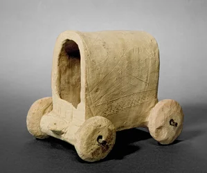 Modell eines bedeckten Wagens, angeblich aus Hammam bei Karkemisch (Jerablus) Syrien, ca. 2400-2300 v. Chr.