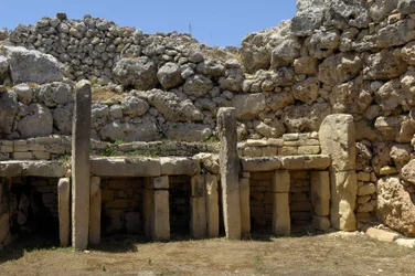 Prähistorie: Ansicht des megalithischen Tempels von Ggantija, datiert aus dem Neolithikum (3500-2600 v. Chr.), Insel Gozo, Malta