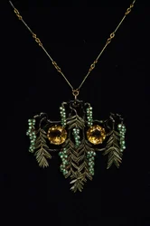 Jugendstil: Halskette aus Gold, Topas und Emaille. Atelier René Lalique