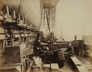 [Die Great Eastern: Richard Tangye mit einer hydraulischen Presse]