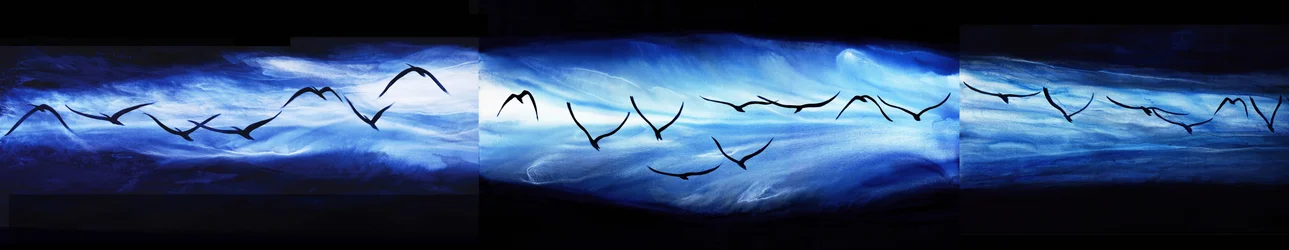 Schwarm über ätherischem Himmel
