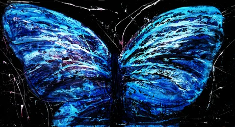 Lebendiger blauer Schmetterling