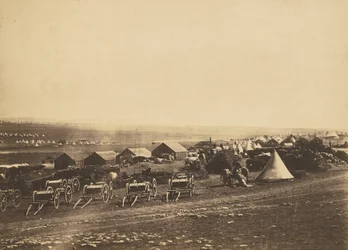 Artilleriewagen, Balaklawa in der Ferne.