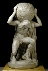 Farnesischer Atlas, der die Himmelskugel trägt, die das astronomische Wissen jener Zeit symbolisiert. Römische Marmorskulptur nach einem griechischen Original. 2. Jahrhundert. Maße: 191 cm. Archäologisches Nationalmuseum, Neapel