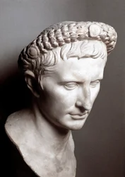 Büste des römischen Kaisers Augustus (Gaius Julius Caesar Octavianus) (63 v. Chr.-14 n. Chr.). Marmor. Musei Capitolini, Rom, Italien