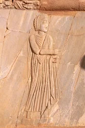 Nahaufnahme des dekorativen Bühnenreliefs des Theaters von Sabratha, Libyen, Tripolitanien