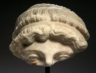 Fragment einer Statue