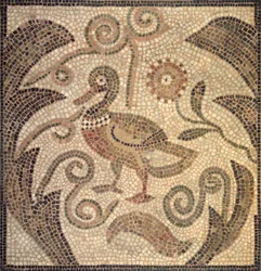Mosaik einer nach links blickenden Ente in Weinreben