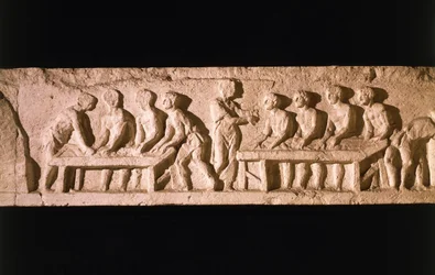 Relief darstellend eine Bäckerei, aus dem Grab von Eurysaces dem Bäcker, an der Porta Maggiore, Rom, 50-20 v. Chr.