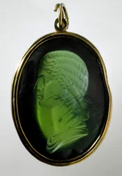 Römische Kunst: „Agrippina die Jüngere (15-59 n. Chr.) (Agrippina minor), Tochter des Feldherrn Germanicus, von Nero ermordet“. Kamee. Rom, Musei Capitolini