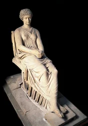 Römische Kunst: Statue von Agrippina der Älteren (14 v. Chr.-33), Ehefrau von Germanicus. Marmorskulptur. 1. Jahrhundert n. Chr. Neapel, Museo Archeologico Nazionale