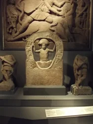 Die Geburt des Mithras aus dem Mithräum von Housesteads, 3. Jahrhundert n. Chr.