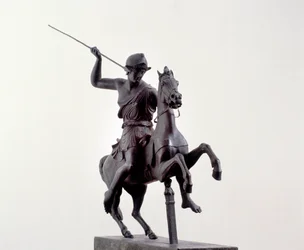 Amazone zu Pferd (Bronzeskulptur nach einem griechischen Original aus dem 3. Jahrhundert v. Chr.)