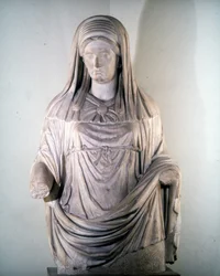 Skulptur der Vestalin „Massima“. Museo Nazionale Romano, Rom