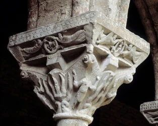 Kapitel, das die drei Juden im Feuerofen darstellt (Skulptur)