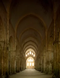 Ansicht des Kirchenschiffs der Zisterzienserabtei, gegründet im 12. Jahrhundert