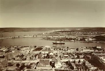 Die Südbucht und das Kap Paul in Sewastopol. Albumin-Foto, Ende der 1850er Jahre