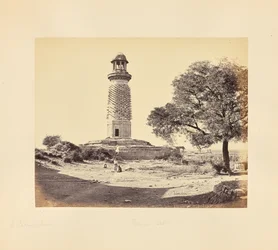 Futtypore Sikri; der Elefantenturm, durch das Elefantentor gesehen, Nahansicht