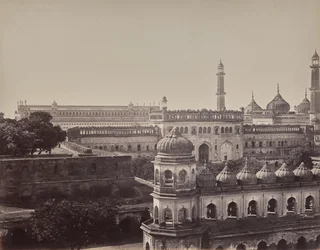 Lucknow. Der Große Imambara und die Moschee