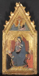 Jungfrau und Kind, verehrt von den Heiligen Maria Magdalena und Nikolaus von Bari, Christus gekreuzigt