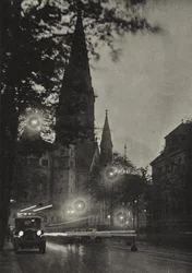 Berlin: Kaiser-Wilhelm-Gedächtniskirche (s/w Foto)