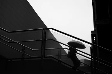 Städtischer Regenspaziergang
