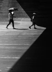 Spaziergang in Licht und Schatten