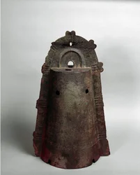 Bronzene Yapoi-Glocke, 300 v. Chr.-250 n. Chr.