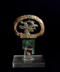 Bronzegriff mit Greifenkopf, 6.-5. Jahrhundert v. Chr.