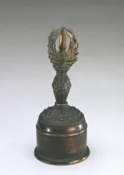 Buddhistische Ritualglocke, Kamakura-Periode