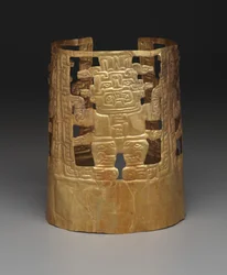 Krone mit Gottheitsfiguren, ca. 1000 bis 200 v. Chr. (Gold)