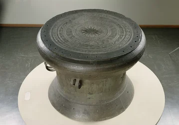 Trommel, Dong Son Stil, 2.-1. Jahrhundert v. Chr.