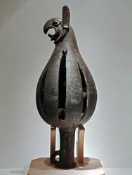 Skythische Kunst: Greifenförmiges Ornament mit Adlerkopf