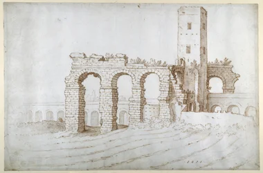 Der Torre Fiscale und die Ruinen des Aquädukts von Claudio