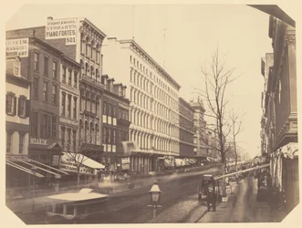 Broadway Blick nach Norden von zwischen Grand und Broome Streets