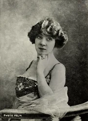 Porträt der französischen Künstlerin Amelie Dieterle