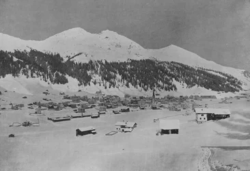 Davos-Platz und das Strelahorn