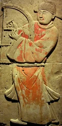 Terrakotta-Stele mit Musiker, Tang-Dynastie (618-907), entdeckt in der Provinz Shaanxi, Stelenwald-Museum in Xian. Fotografie, Leonard de Selva, China, 2006.