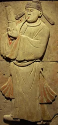 Terrakotta-Stele mit Musiker, Tang-Dynastie (618-907), entdeckt in der Provinz Shaanxi, Stelenwald-Museum in Xian. Fotografie, Leonard de Selva, China, 2006