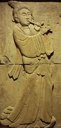 Terrakotta-Stele mit Musiker, Tang-Dynastie (618-907), entdeckt in der Provinz Shaanxi, Stelenwald-Museum in Xian. Fotografie, Leonard de Selva, China, 2006