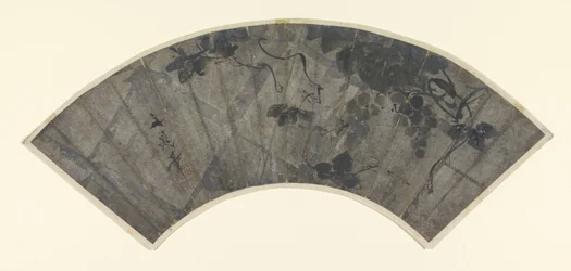 Fächerblatt mit Trauben und Weinranken