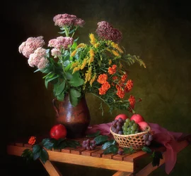 Herbstliches Blumenstillleben
