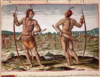 Zwei Einwohner von Virginia, Indianerwaffen mit Pfeilen und Bogen. Gravur aus „Admirante Narratio Americae“ von Theodore de Bry (1528-1598)
